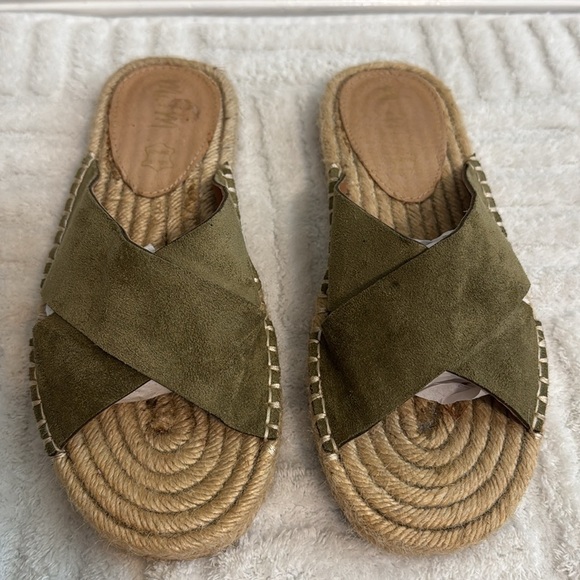 Mi.iM Crossover Espadrilles Slides - Picture 2 of 4